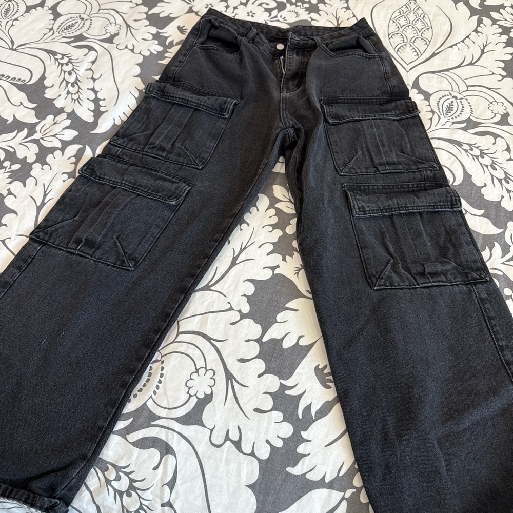 Men's Black Cargo Jeans